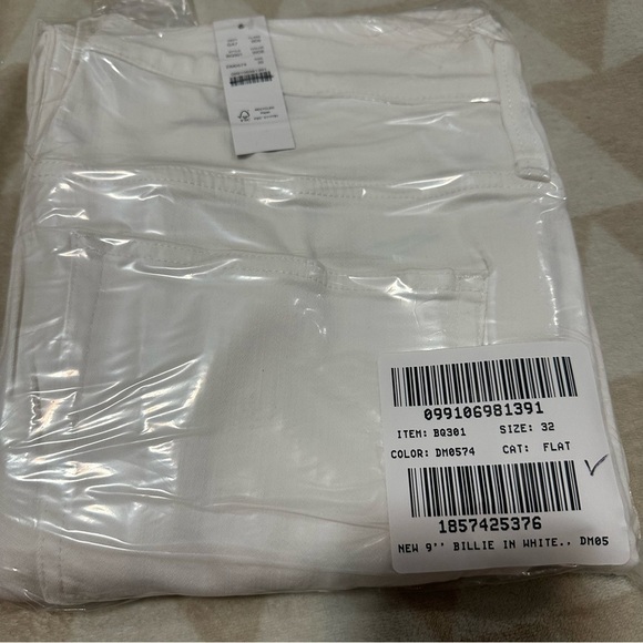 J crew 9” Demi boot crop jeans white - Picture 6 of 6